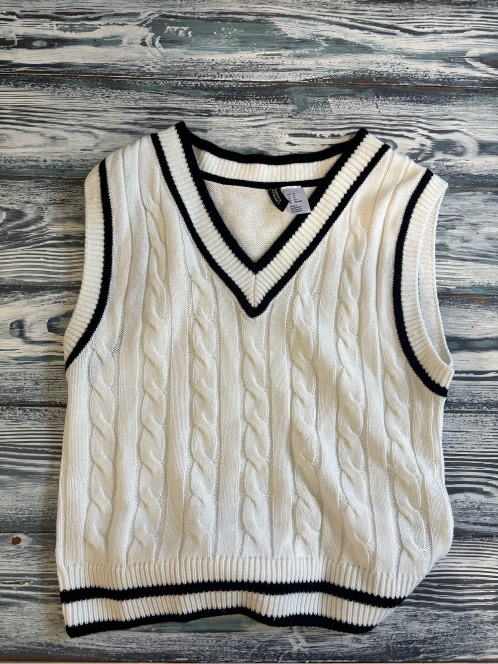 H&M White Cable Knit V-Neck Vest with Black Trim